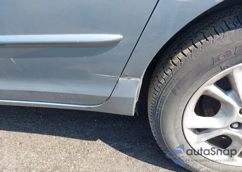 2004 Toyota Sienna Xle from USA, damaged, VIN 5TDBA22C44S009361